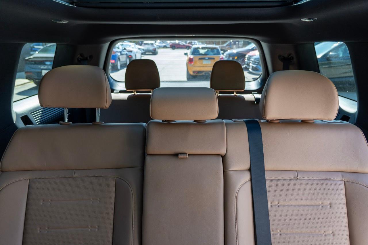 2025 Hyundai Santa Fe LUXURY AWD Photo