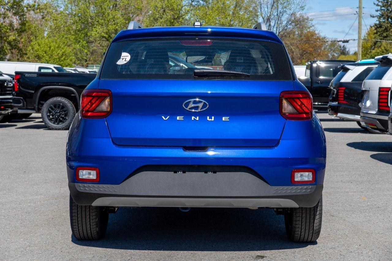 2026 Hyundai Venue Ultimate IVT w/Black Interior Photo