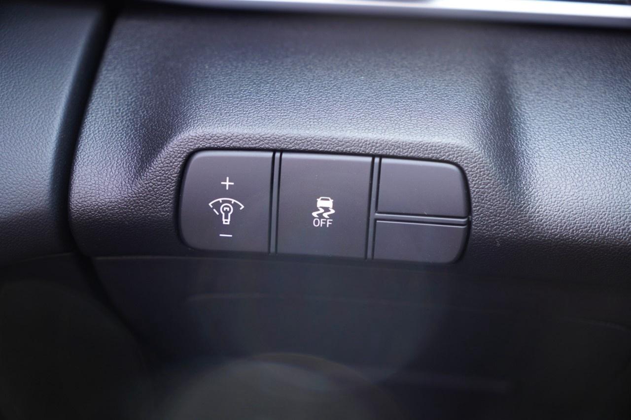 2026 Hyundai Elantra Preferred IVT w/Tech Pkg Photo