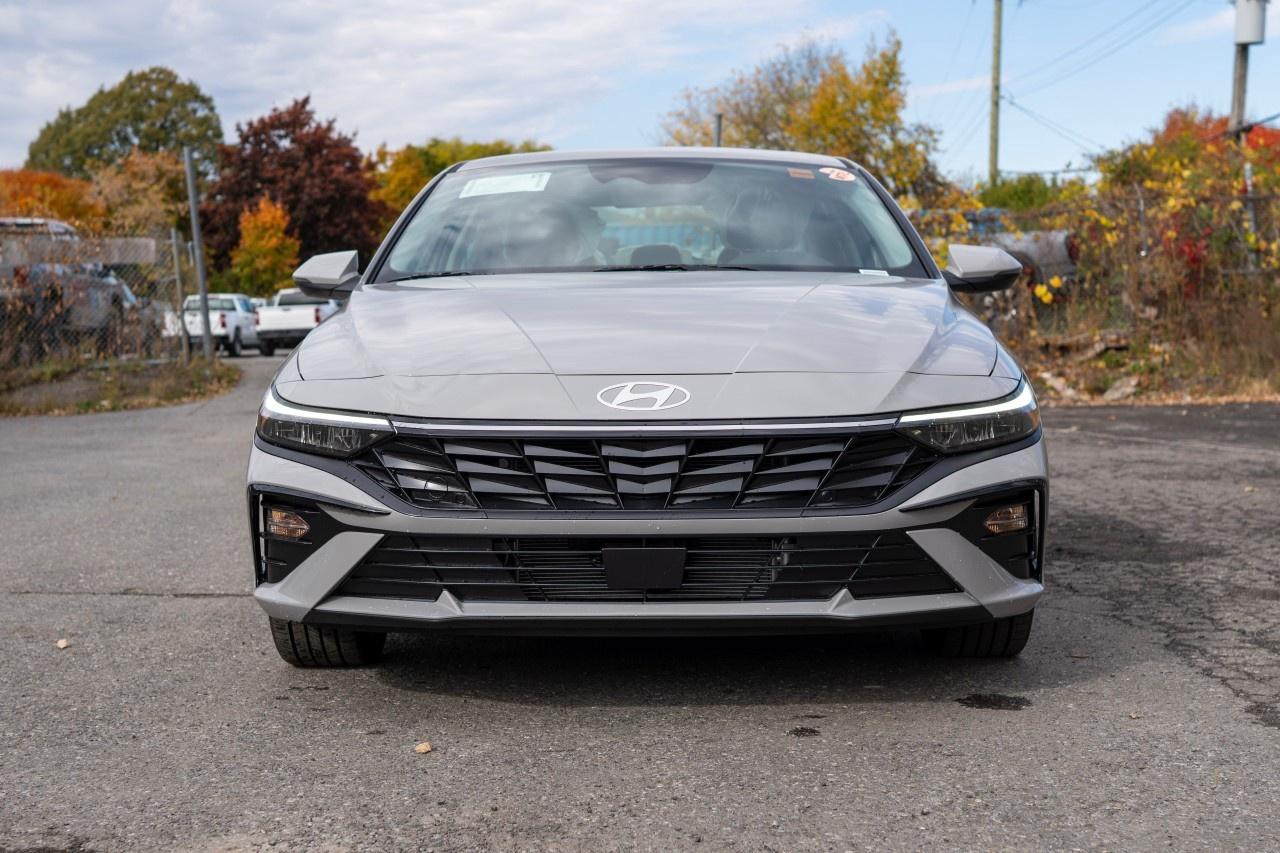 2026 Hyundai Elantra Hybrid Luxury Sedan Photo