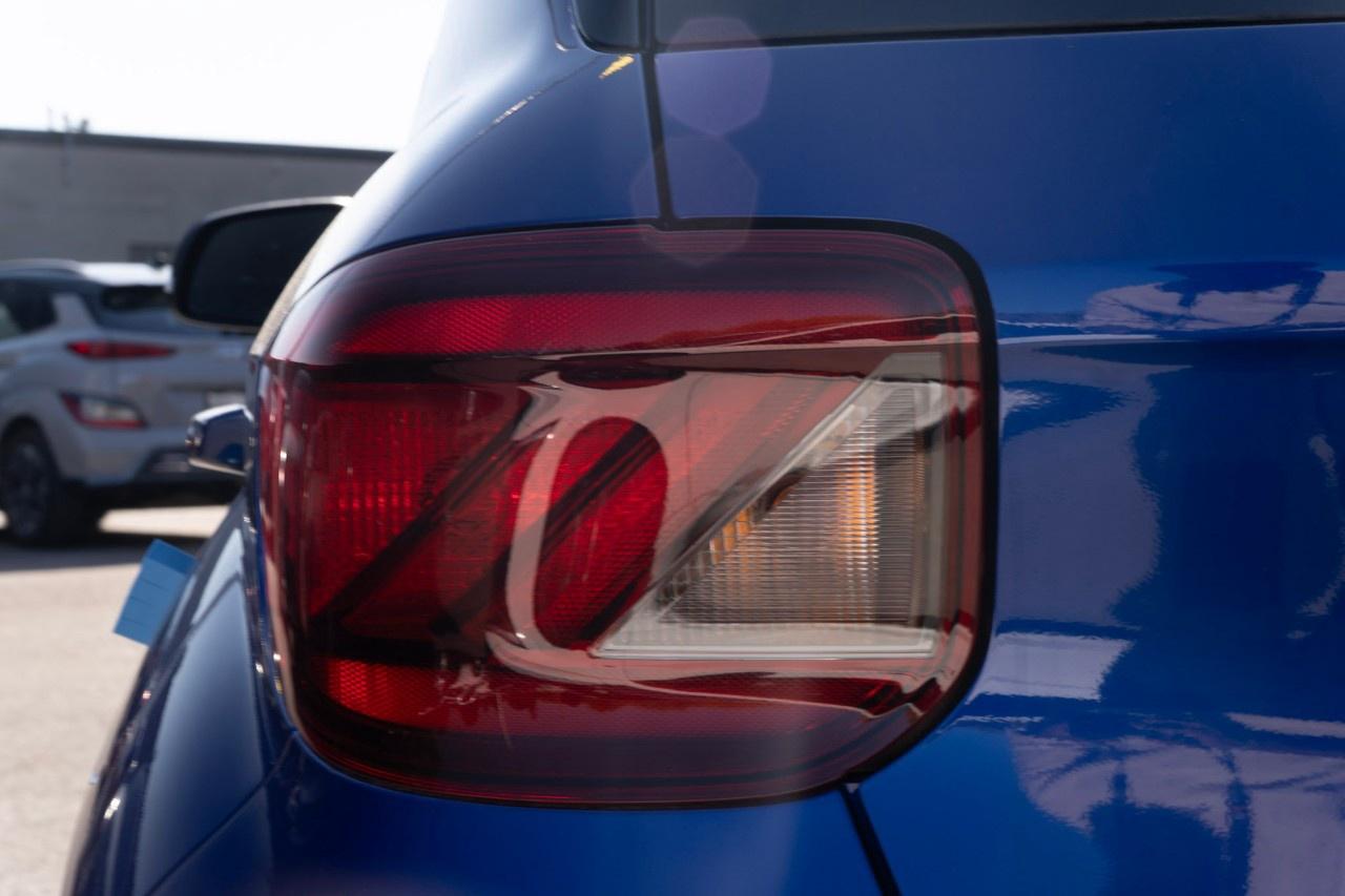 2026 Hyundai Venue Essential IVT w/Two-Tone Photo