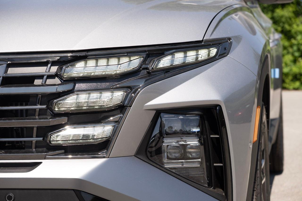 2026 Hyundai Tucson Hybrid Ultimate AWD Photo2