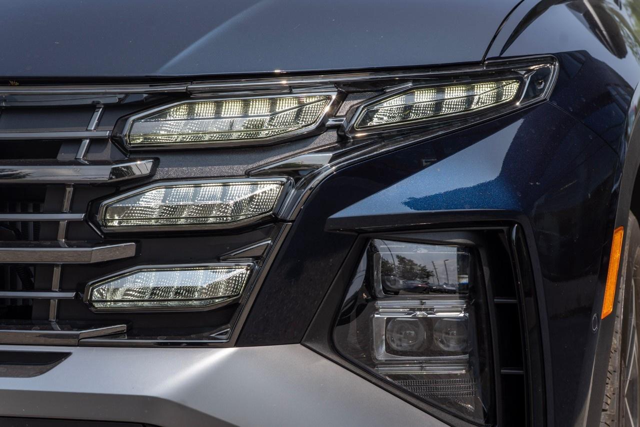 2026 Hyundai Tucson Hybrid Ultimate AWD Photo2