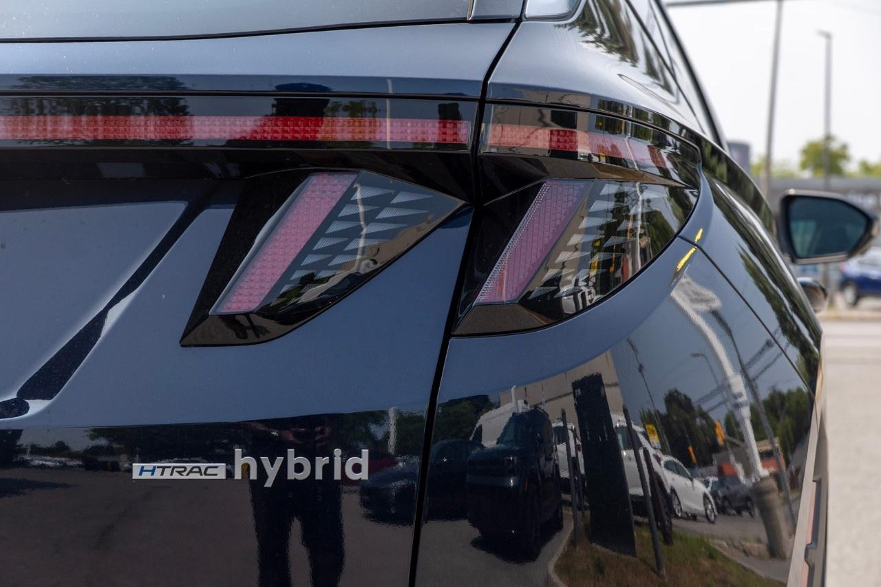 2026 Hyundai Tucson Hybrid Ultimate AWD Photo3