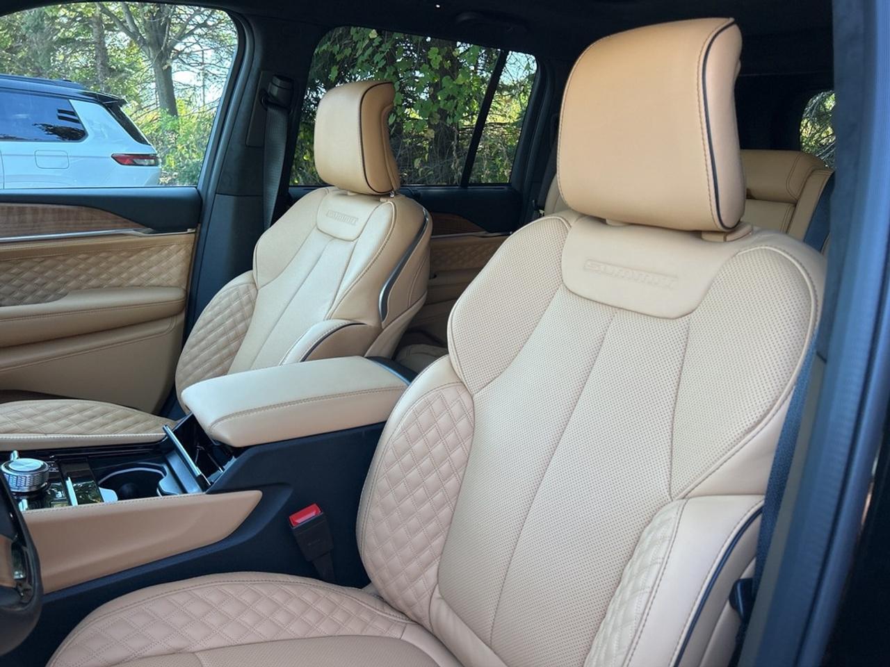 2025 Jeep Grand Cherokee Summit 4dr 4x4 Photo