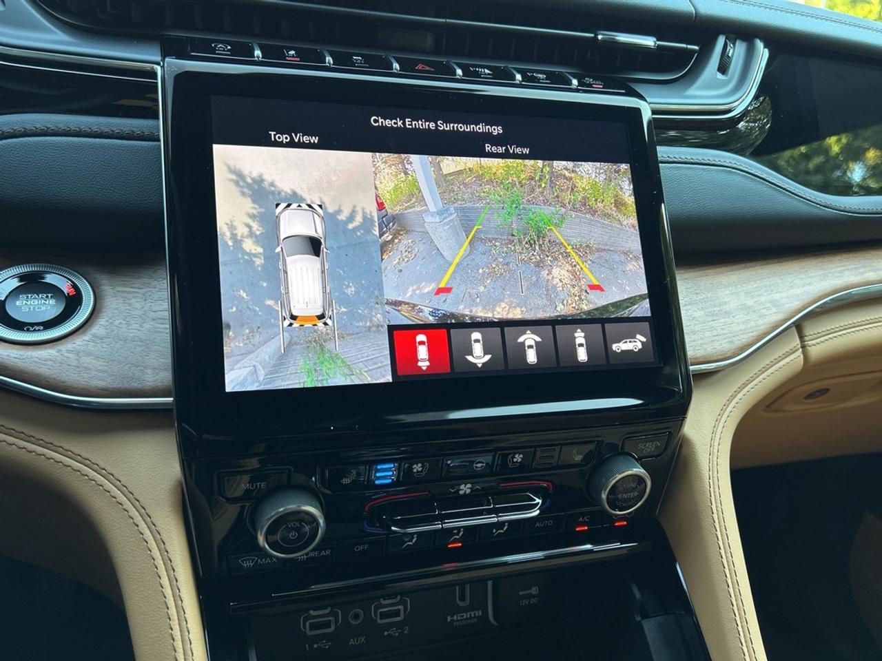 2025 Jeep Grand Cherokee Summit 4dr 4x4 Photo