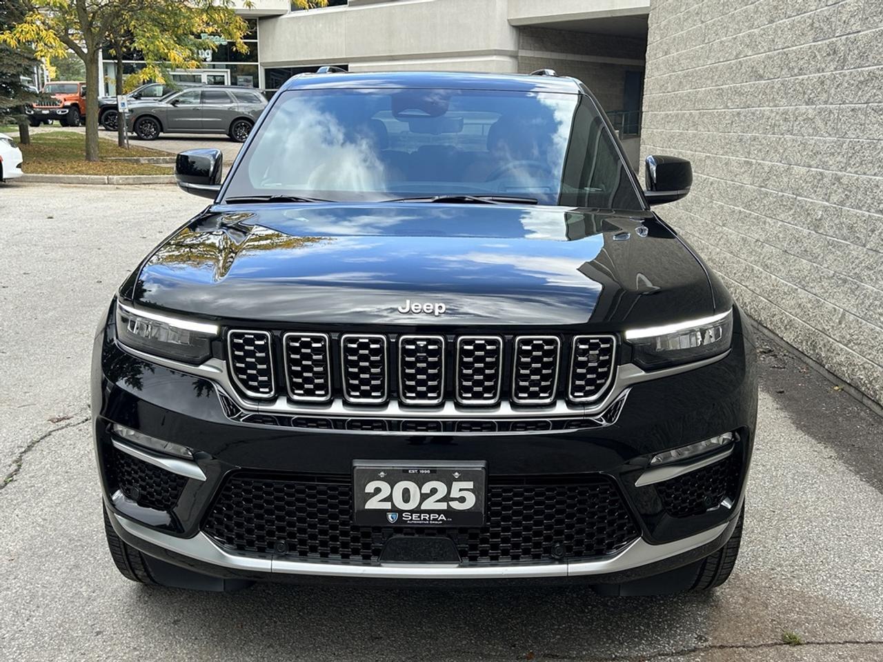 2025 Jeep Grand Cherokee Summit 4dr 4x4 Photo