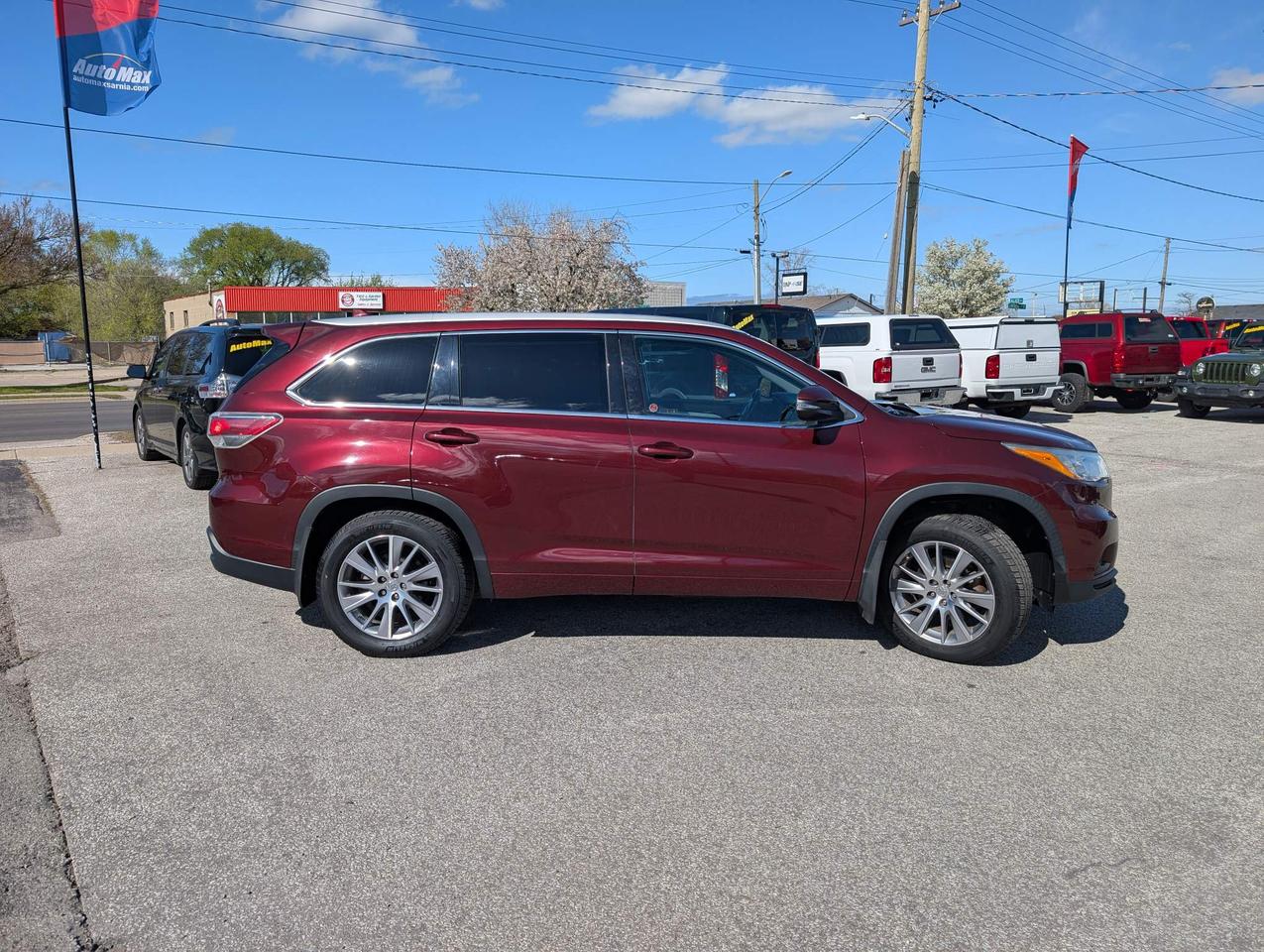 2015 Toyota Highlander XLE 4dr All-wheel Drive Photo3