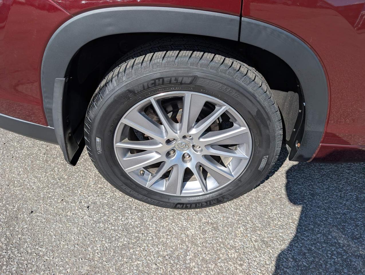 2015 Toyota Highlander XLE 4dr All-wheel Drive Photo