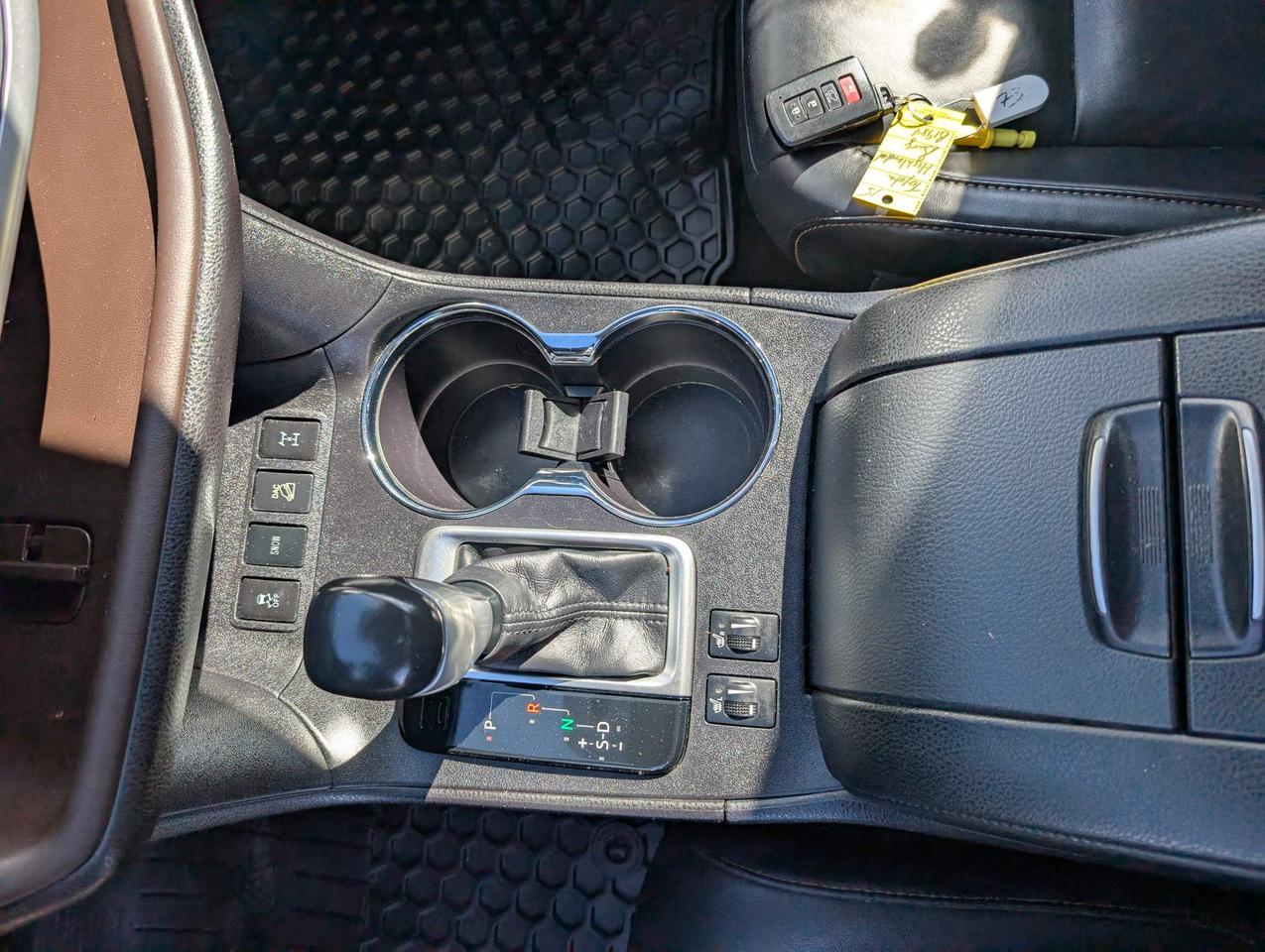 2015 Toyota Highlander XLE 4dr All-wheel Drive Photo