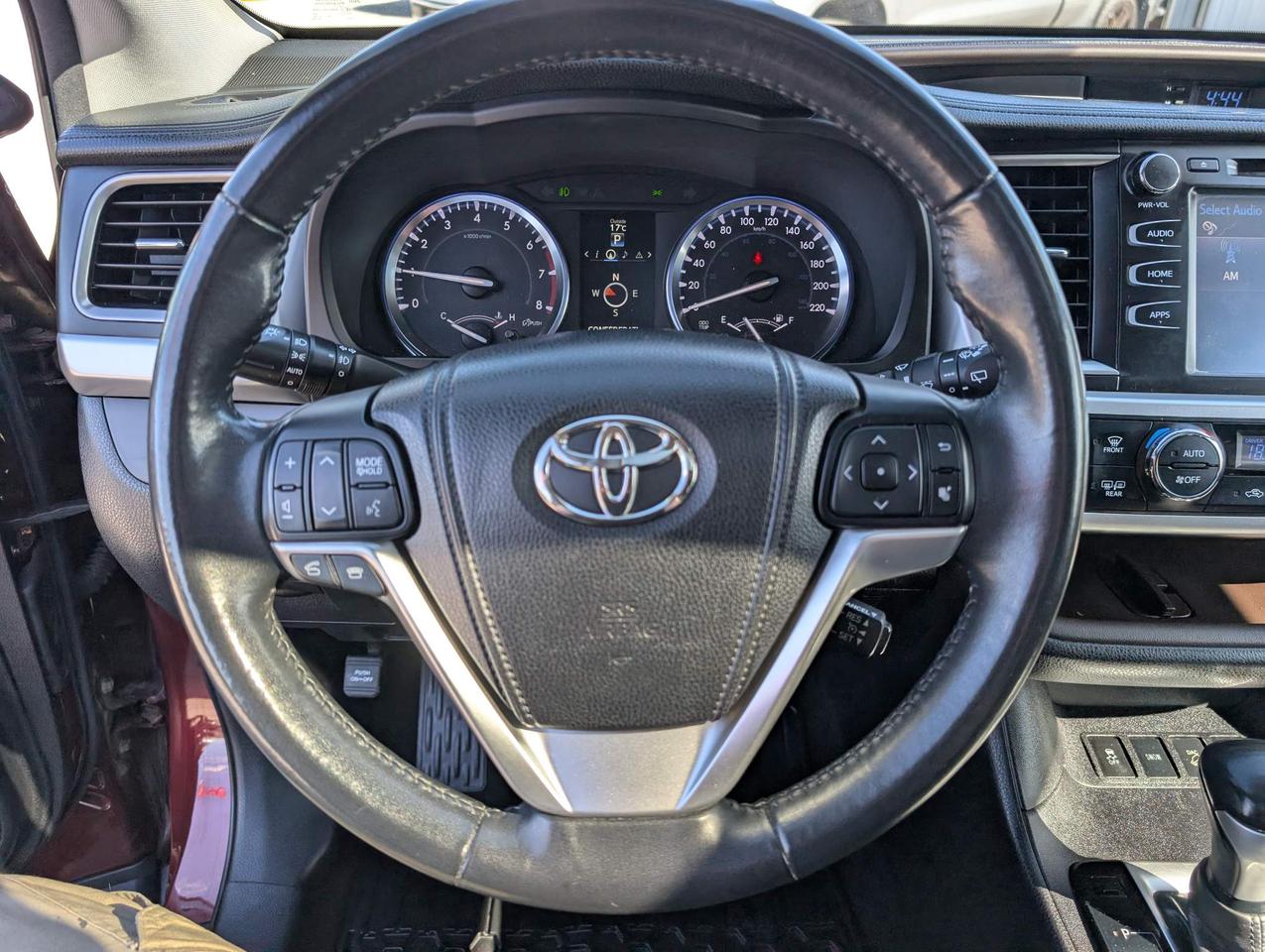 2015 Toyota Highlander XLE 4dr All-wheel Drive Photo