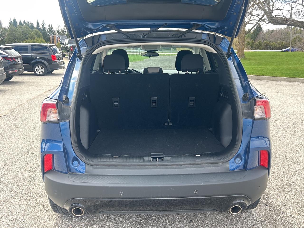 2022 Ford Escape SE AWD   Nav.   Heated Seats & Steering Wheel Photo