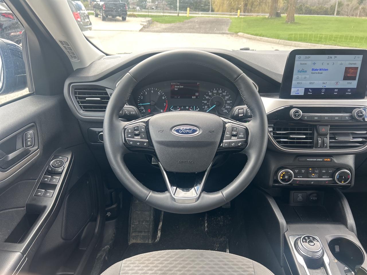 2022 Ford Escape SE AWD   Nav.   Heated Seats & Steering Wheel Photo
