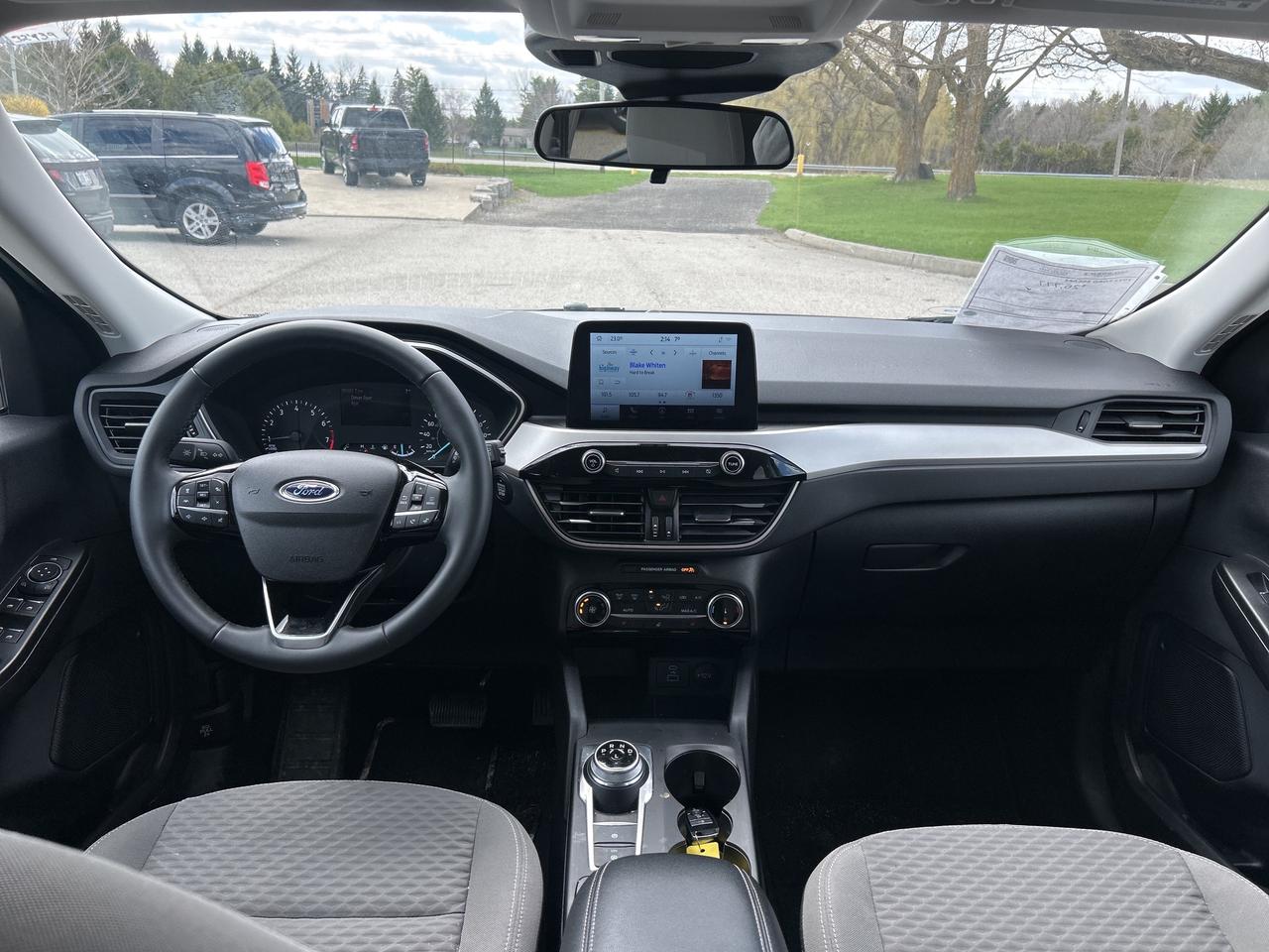 2022 Ford Escape SE AWD   Nav.   Heated Seats & Steering Wheel Photo