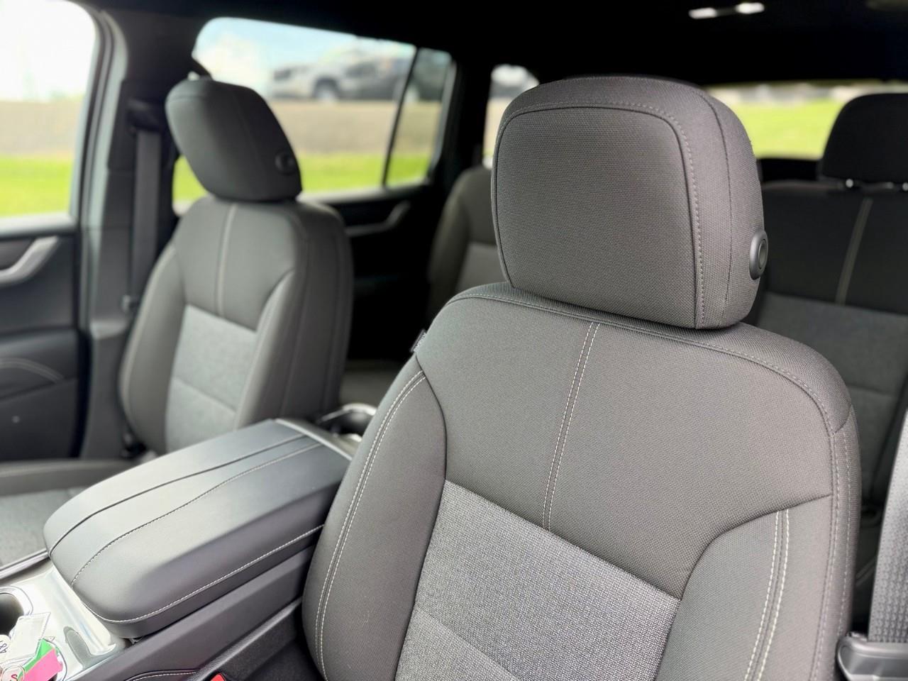 2026 GMC Acadia Elevation 4dr All-Wheel Drive Photo