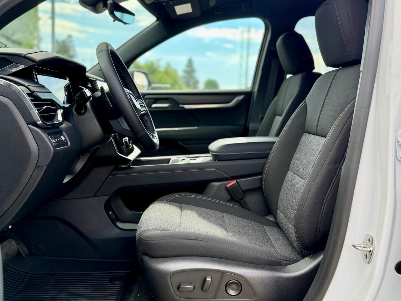 2026 GMC Acadia Elevation 4dr All-Wheel Drive Photo
