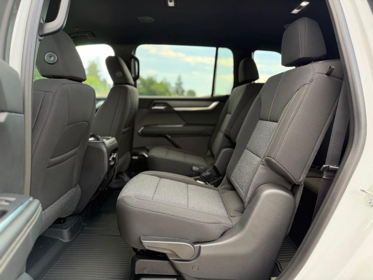 2026 GMC Acadia Elevation 4dr All-Wheel Drive Photo