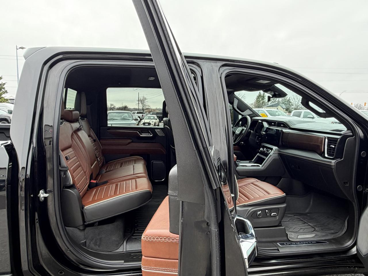 2024 GMC SIERRA 2500HD DENALI ULTIMATE DURAMAX Photo
