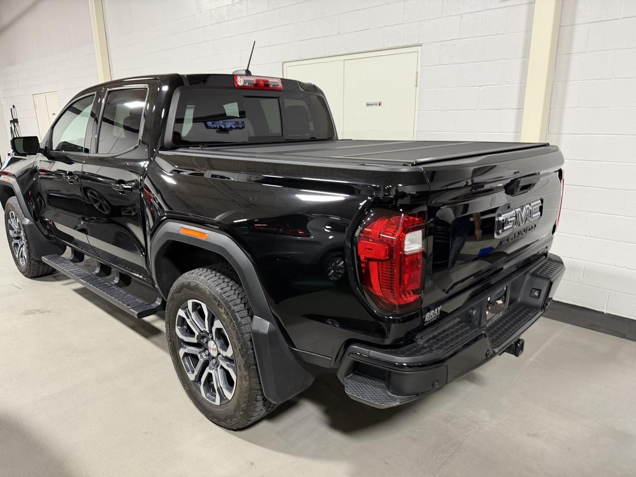 2023 GMC Canyon 2.7T AT4 4X4 CLEAN CARFAX 1 OWNER CERTIFIED Photo