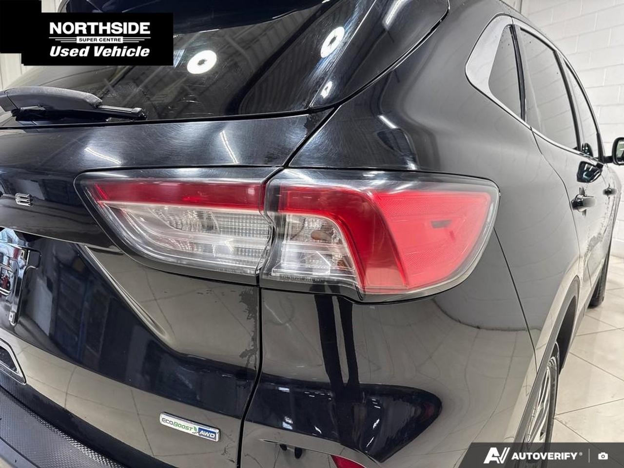 2020 Ford Escape Titanium 4dr All-Wheel Drive Photo