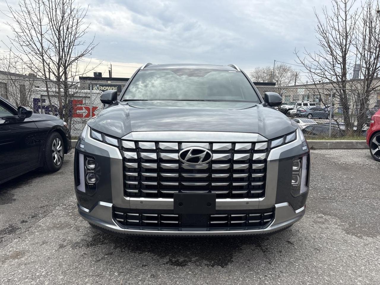 2025 Hyundai PALISADE Ultimate Calligraphy w/2 Sets Of Tires Photo