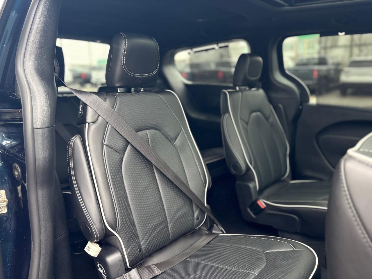 2024 Chrysler Pacifica Limited All-Wheel Drive Passenger Van Photo