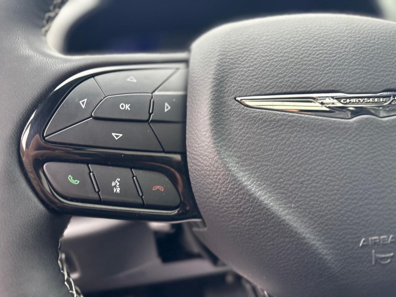 2024 Chrysler Pacifica Limited All-Wheel Drive Passenger Van Photo