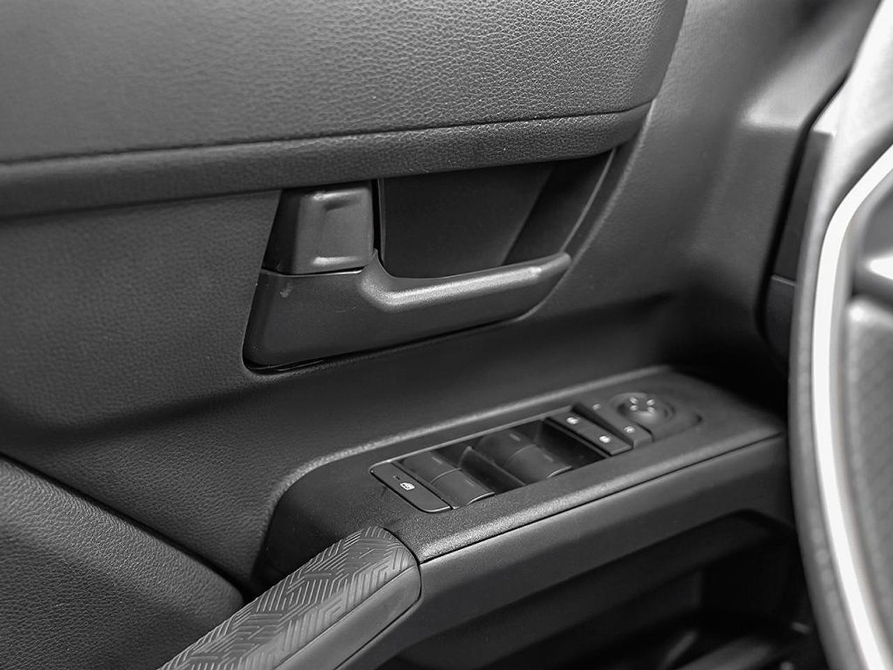 2026 Toyota 4Runner Base 4dr 4x4 Photo