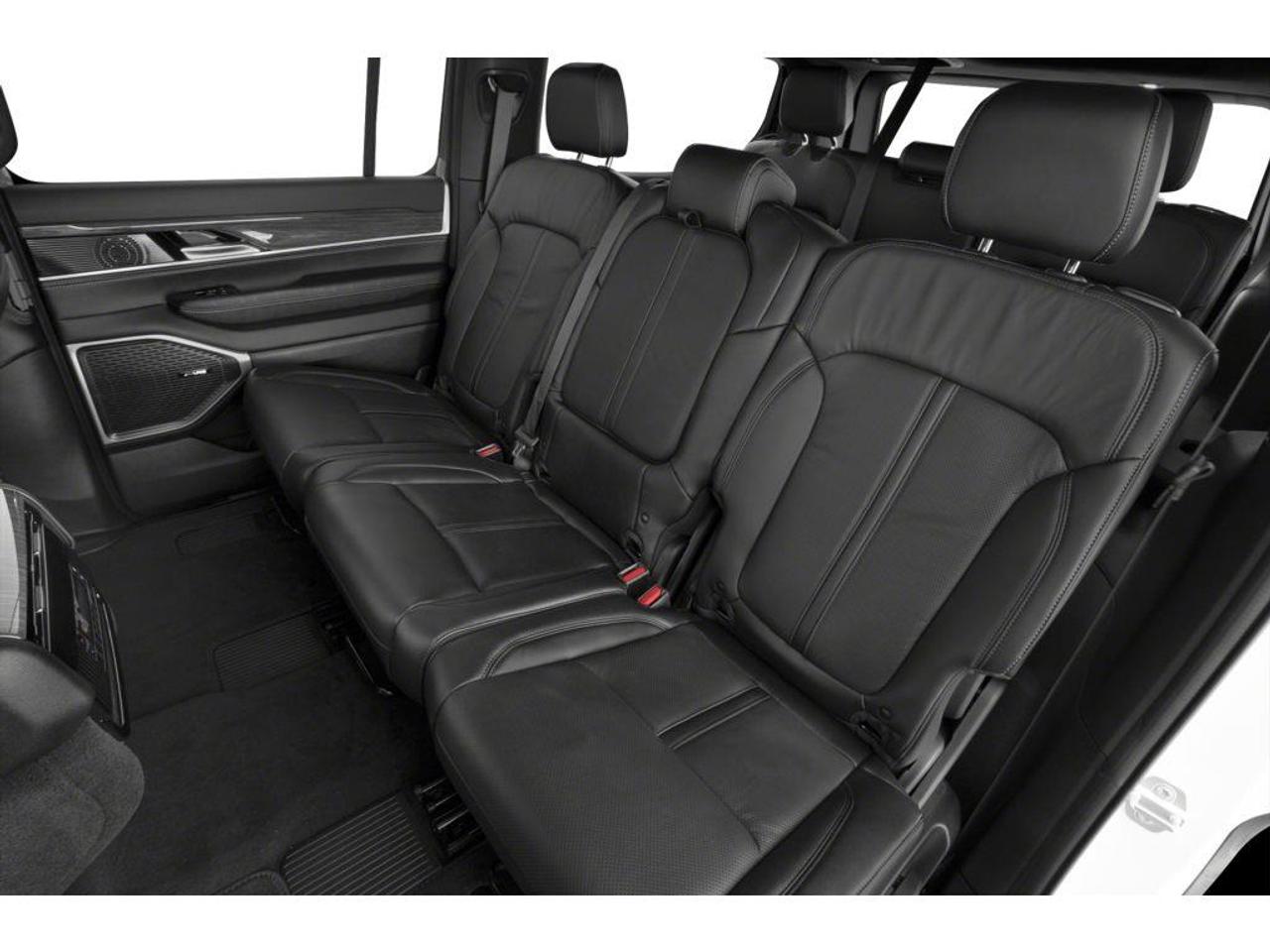 2022 Jeep Wagoneer Series III 4dr 4x4 Photo