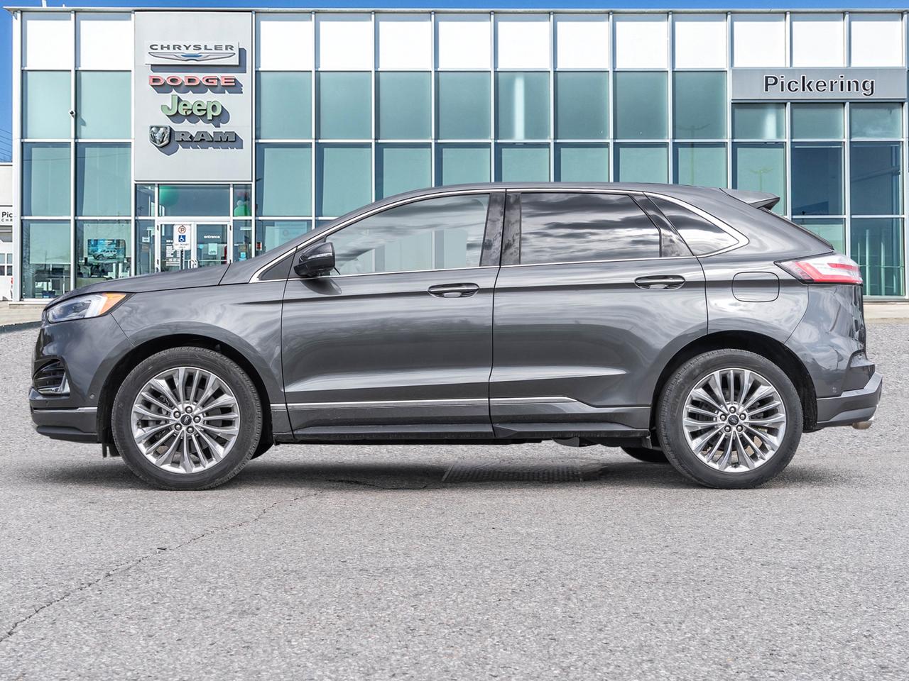 2020 Ford Edge Titanium AWD  ROOF  NAVI  LEATHER SEATS Photo2