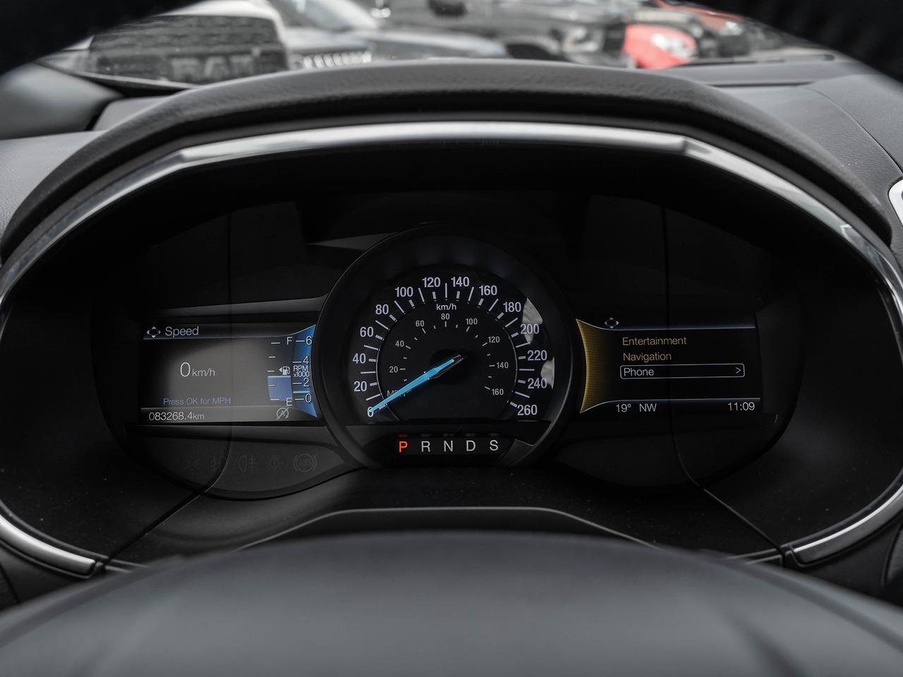 2020 Ford Edge Titanium AWD  ROOF  NAVI  LEATHER SEATS Photo
