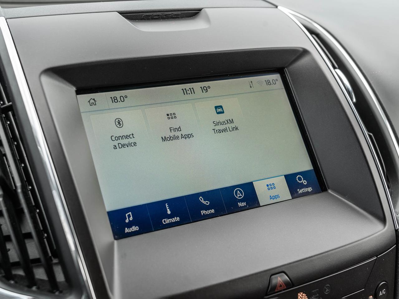 2020 Ford Edge Titanium AWD  ROOF  NAVI  LEATHER SEATS Photo