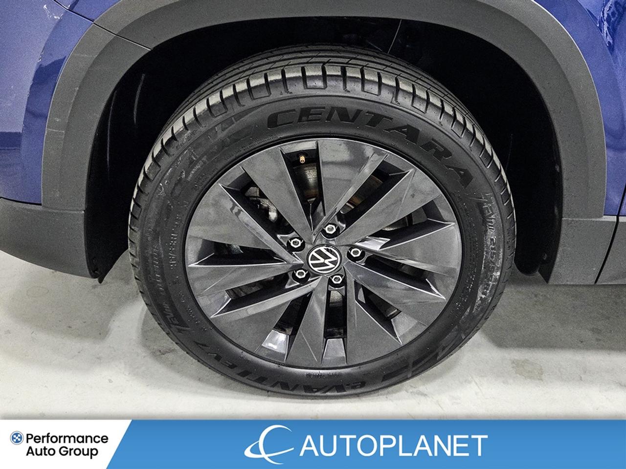 2024 Volkswagen Taos Comfortline, Heated Seats, Pano Roof, Bluetooth! Photo