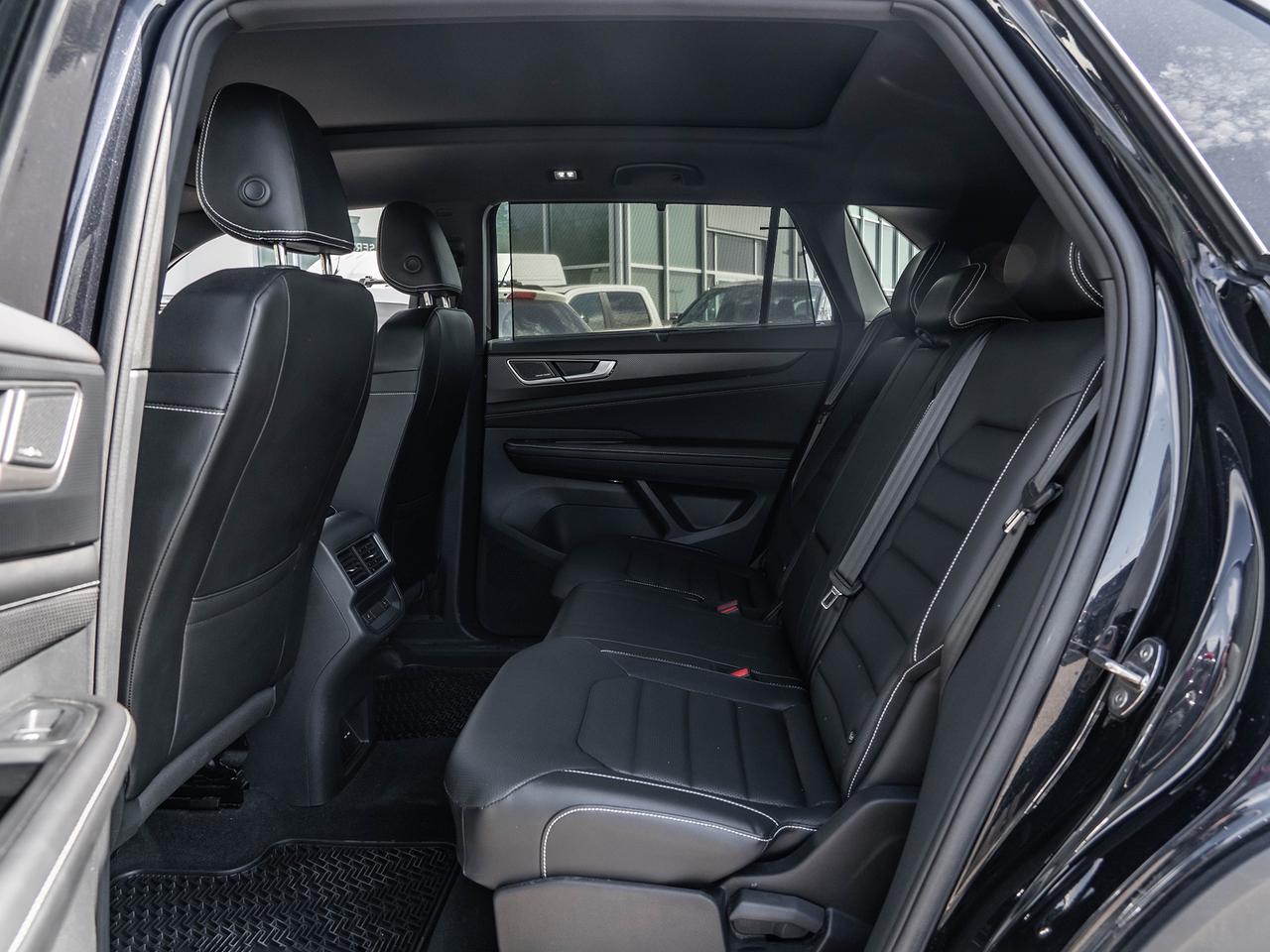 2024 Volkswagen Atlas Cross Sport Highline 2.0 TSI 4MOTION Photo