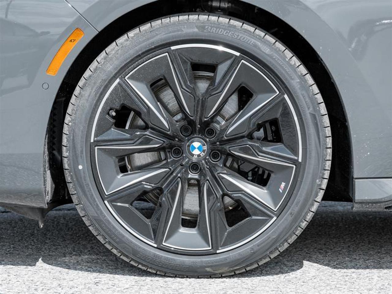 2026 BMW 760 i xDrive 4dr All-Wheel Drive Sedan Photo