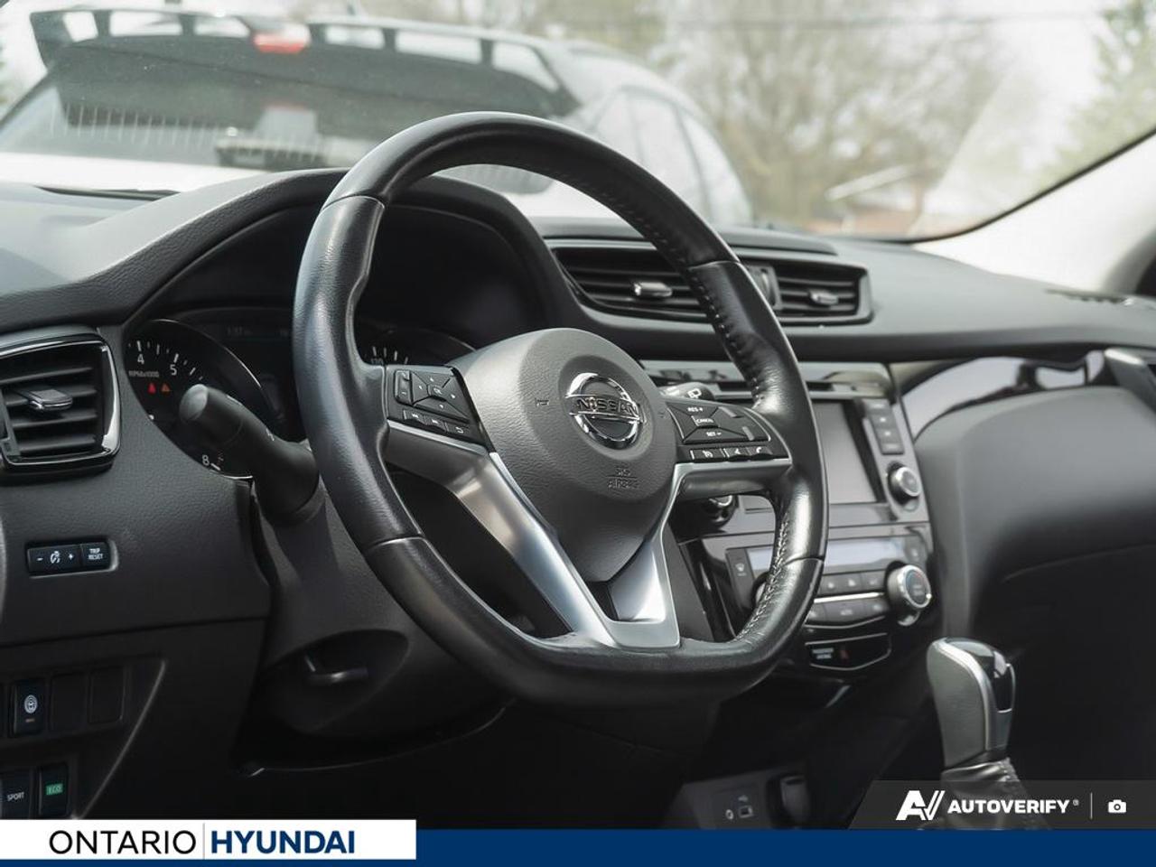 2020 Nissan Qashqai SV (CVT) 4dr Front-Wheel Drive Photo