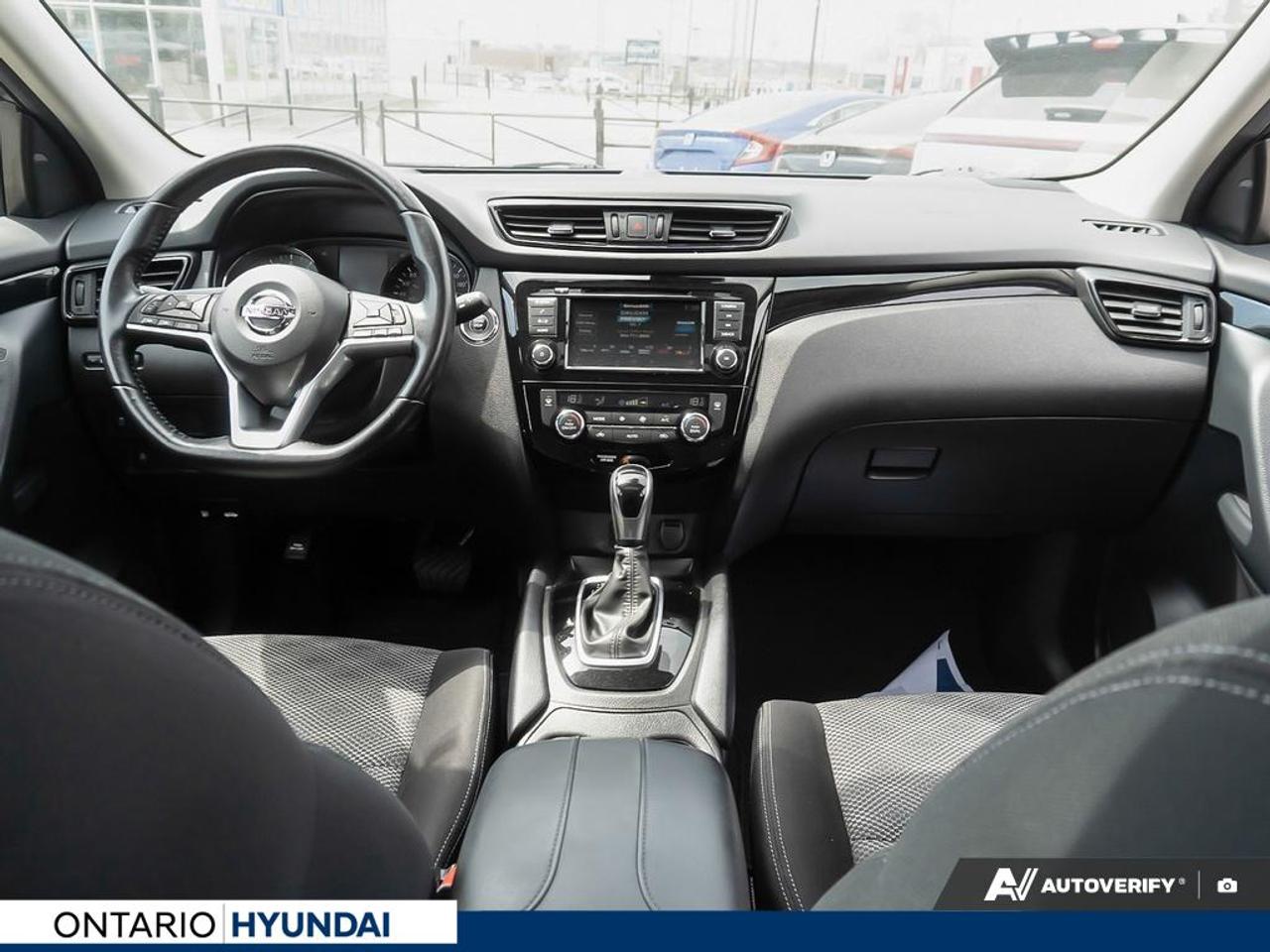 2020 Nissan Qashqai SV (CVT) 4dr Front-Wheel Drive Photo