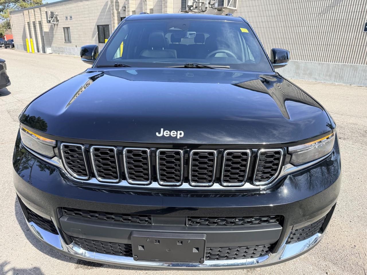 2025 Jeep Grand Cherokee L Limited 4dr 4x4 Photo