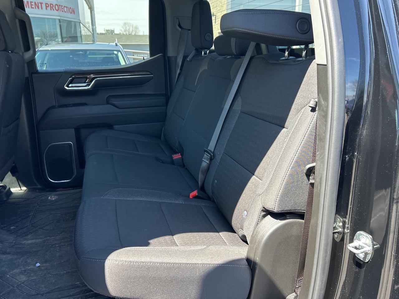 2024 Chevrolet Silverado 1500 RST Photo