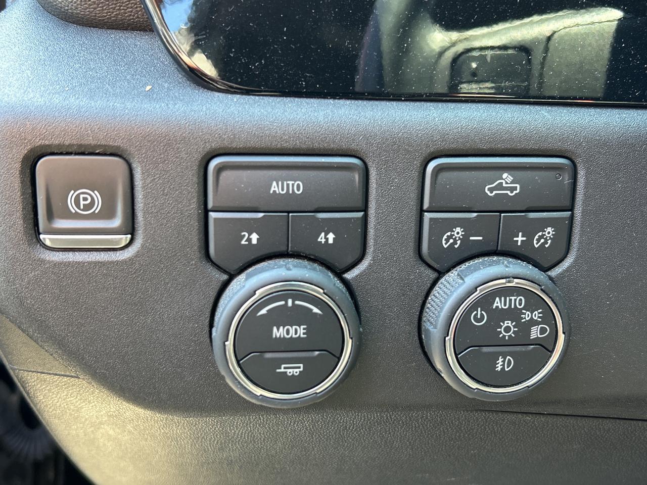 2024 Chevrolet Silverado 1500 RST Photo