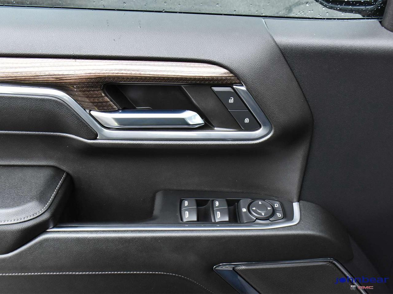 2024 Chevrolet Silverado 1500 RST Photo