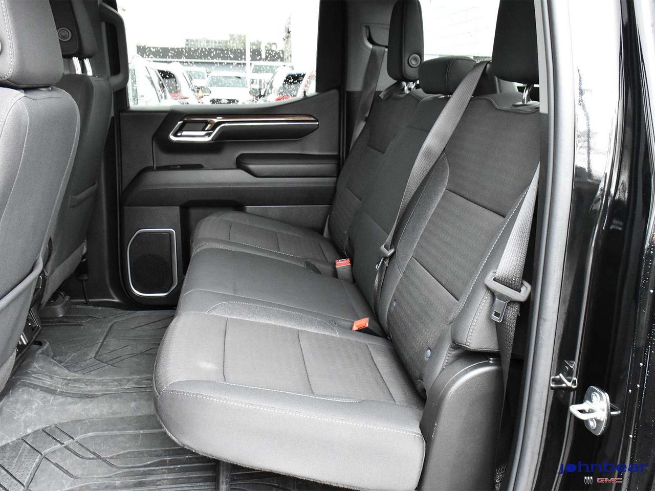 2024 Chevrolet Silverado 1500 RST Photo