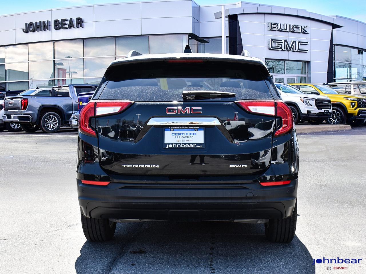 2022 GMC Terrain SLE Photo