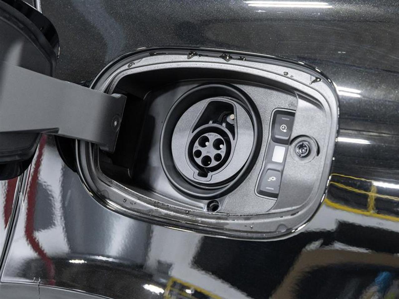 2026 Porsche Cayenne  Photo