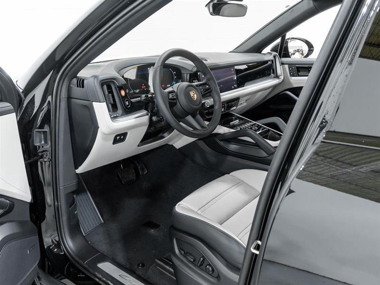 2026 Porsche Cayenne  Photo