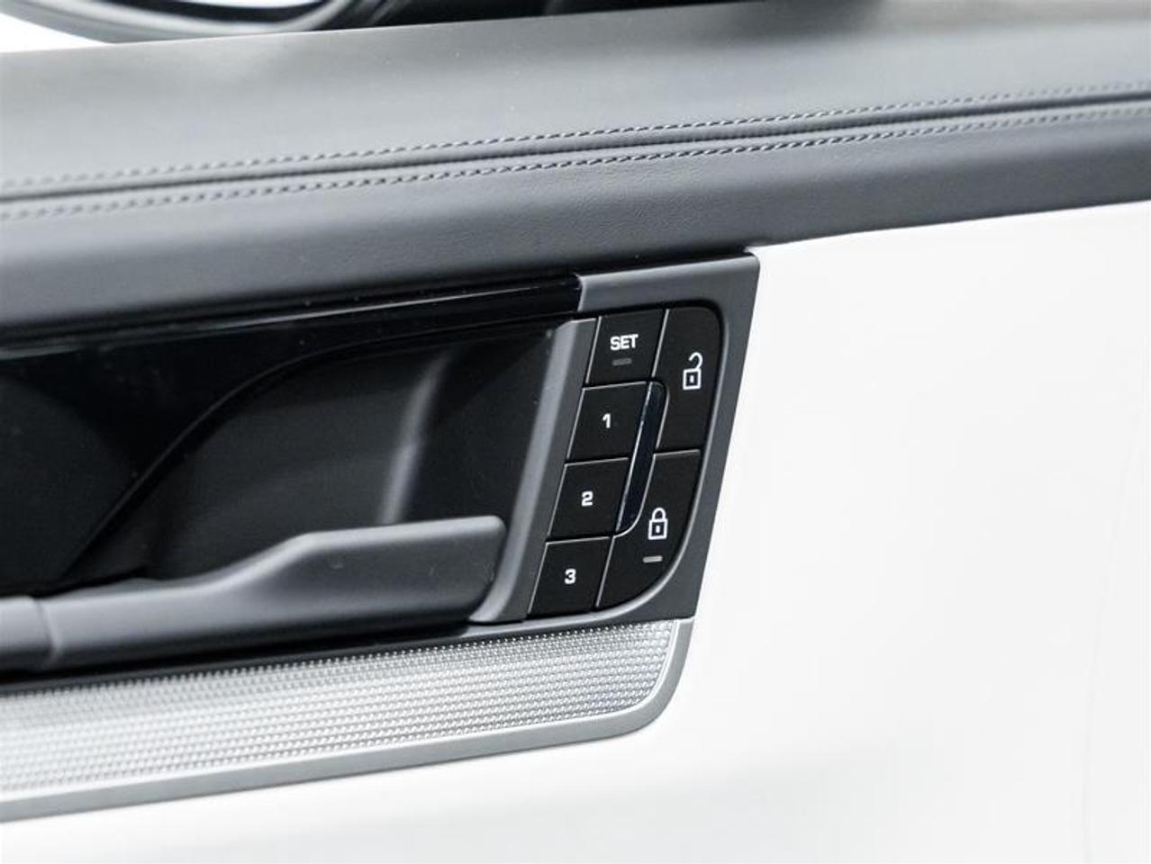 2026 Porsche Cayenne  Photo