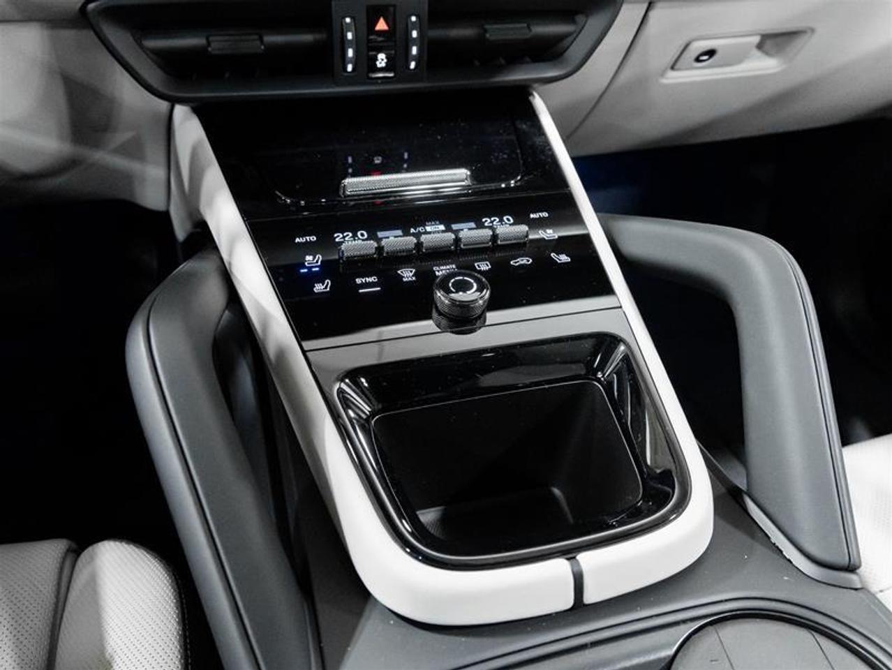 2026 Porsche Cayenne  Photo