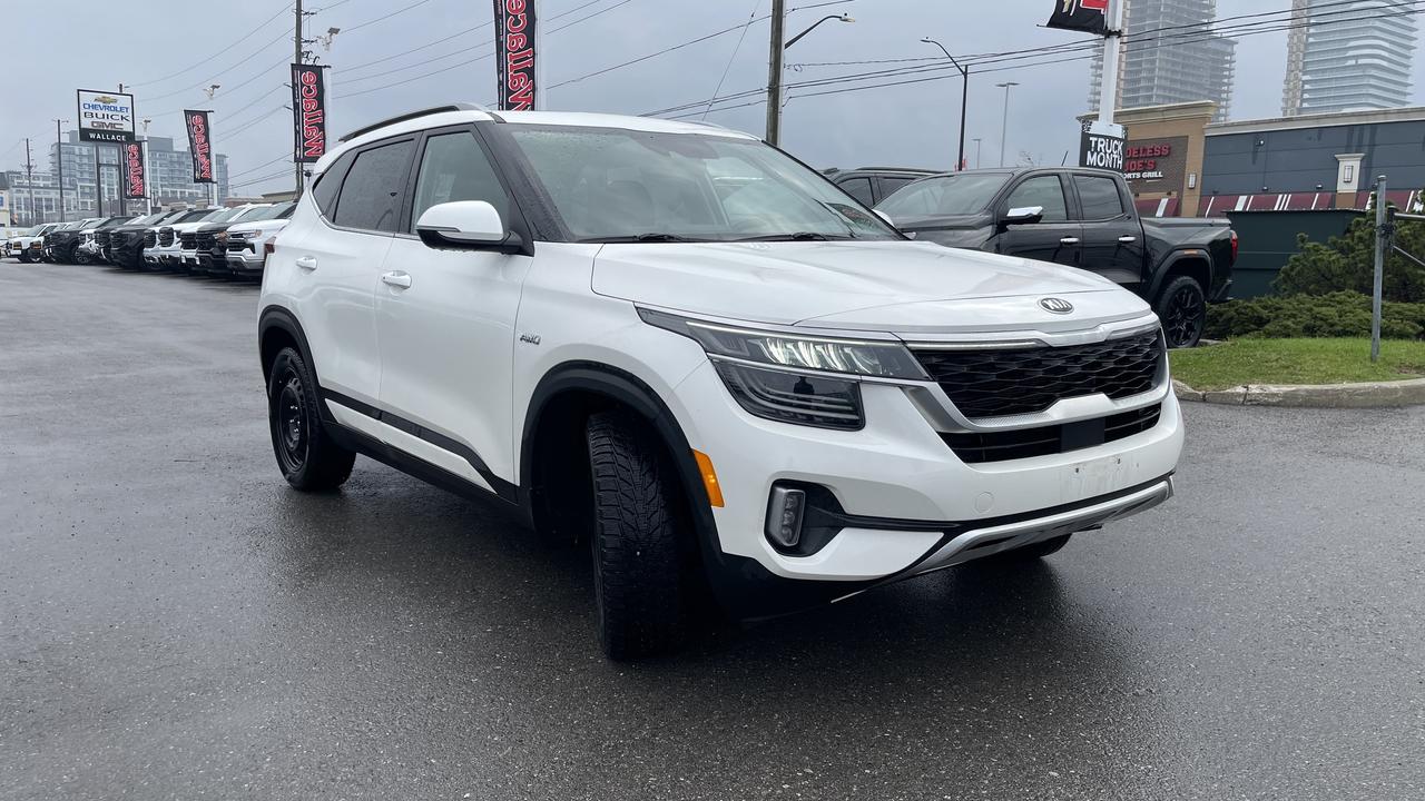 2021 Kia Seltos EX AWD   Heated seats   2 sets of tires   Leather Photo