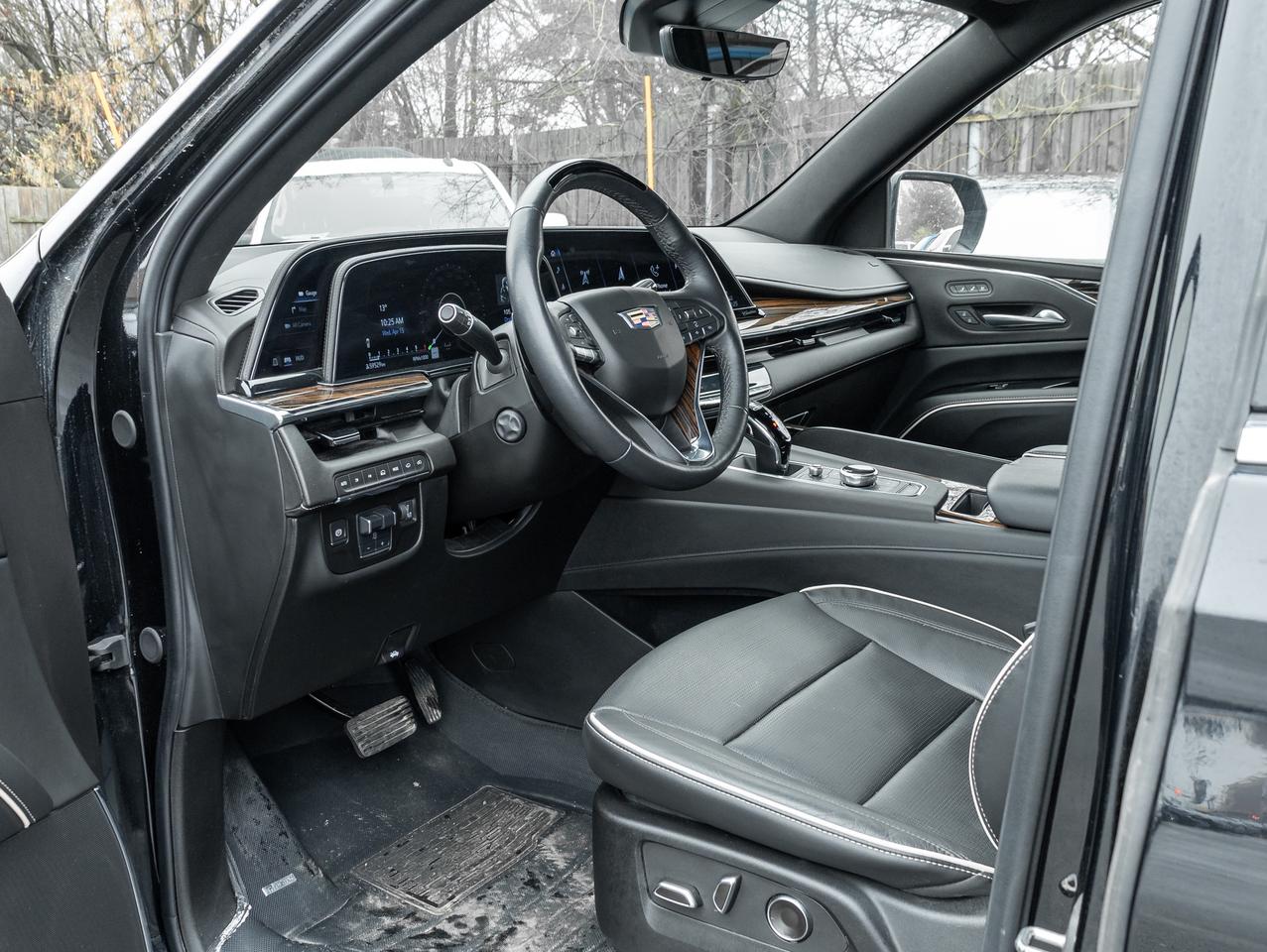 2023 Cadillac Escalade ESV Premium   Diesel   Sunroof   Super cruise Photo