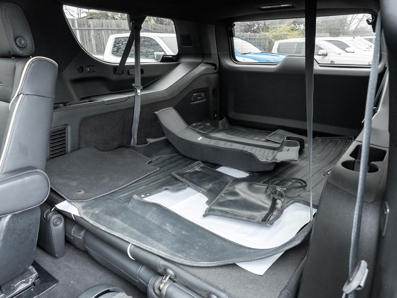 2023 Cadillac Escalade ESV Premium   Diesel   Sunroof   Super cruise Photo